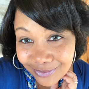 Meet your Posher, Destini